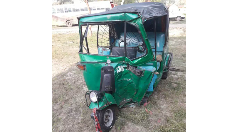 আখাউড়া থানার পুলিশ কর্মকর্তাসহ  ৩ জন পুলিশ সদস্য আহত