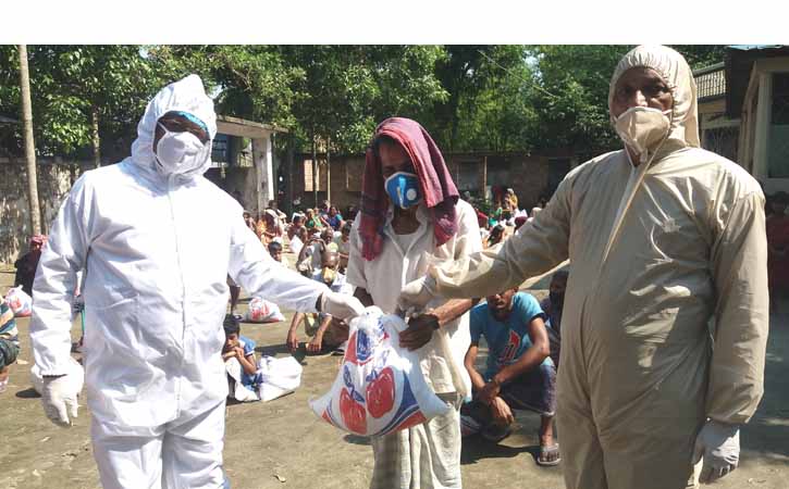 ব্রাহ্মণবাড়িয়ায় অসহায়দের পাশে তিন ভাই