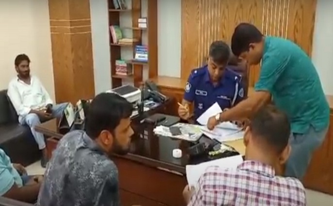 ব্রাহ্মণবাড়িয়ার সবকটি থানায় ফিরেছে পুলিশ, দাপ্তরিক কার্যক্রম শুরু