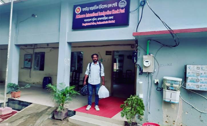 আখাউড়া স্থলবন্দর দিয়ে যাত্রী পারাপার শুরু, আমদানী রফতানী বানিজ্য চালু হয়নি