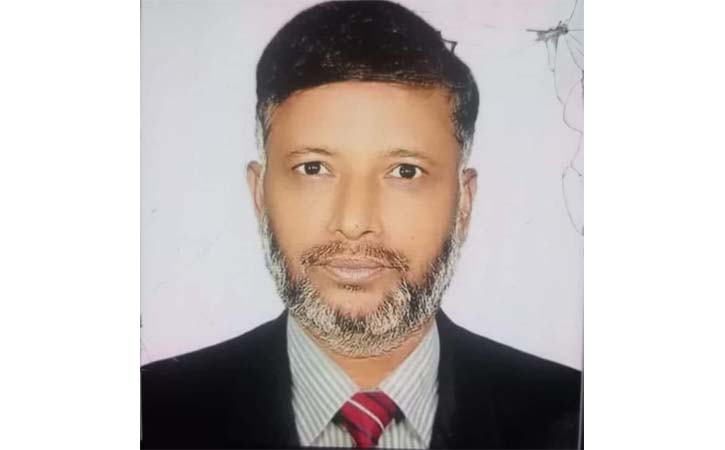 আখাউড়ায় শিক্ষকের লাশ নিয়ে বিক্ষোভ