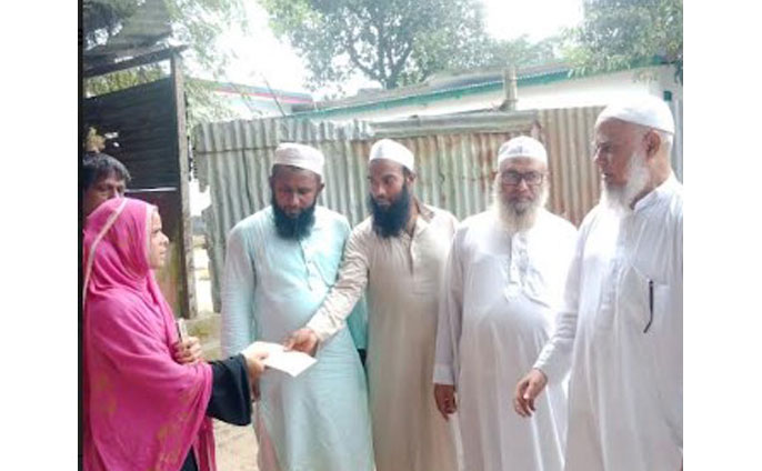 কোটা আন্দোলনে নিহত হোসাইনের পরিবারকে  ধৈর্য্য ধরতে বললেন হেফাজত মহাসচিব