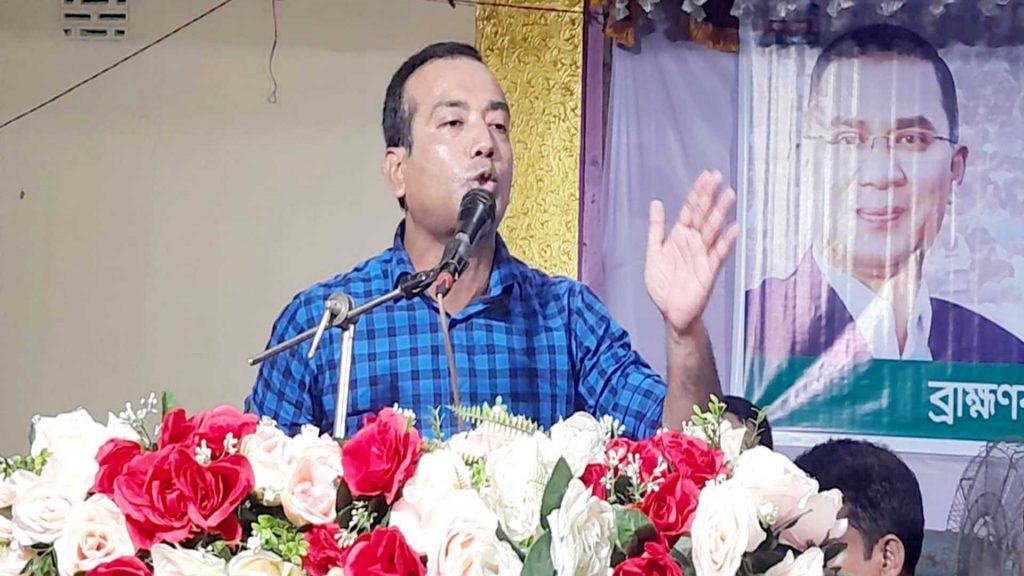 হিম্মত থাকলে ফ্যাস্টিস্টরা প্রকাশ্যে রাজনীতিতে আসুক: ছাত্রদল সভাপতি