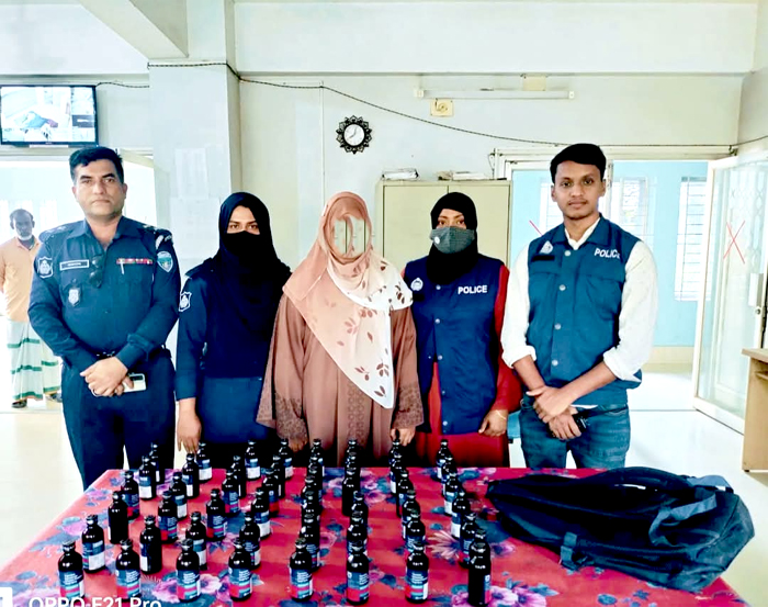 সরাইলে ৫০ বোতল ফেনসিডিল সহ এক নারী আটক