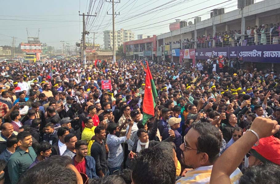 আখাউড়ায় লং মার্চ থেকে বন্ধুত্বের বার্তা