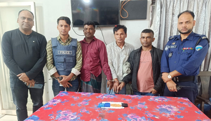 সরাইলে ইয়াবাসহ গ্রেফতার ৩