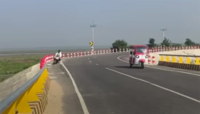 নবীনগরে টিকটক করতে গিয়ে মোটরসাইকেল দুর্ঘটনায় নিহত ১