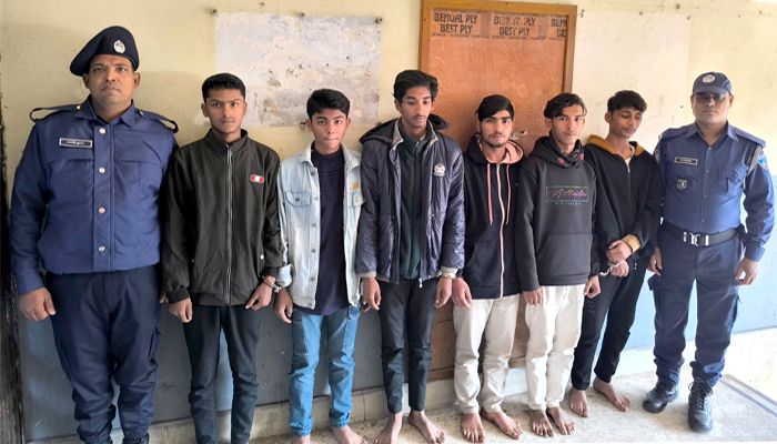 ব্রাহ্মণবাড়িয়ায় ৬ ছিনতাইকারি গ্রেফতার, লুন্ঠিত টাকা উদ্ধার