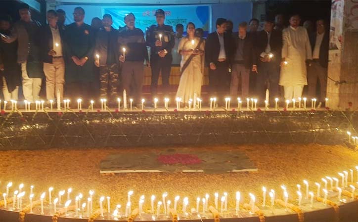 আখাউড়ায় মুক্ত দিবস উপলক্ষে প্রদীপ প্রজ্বলন