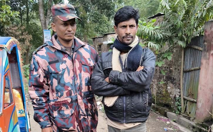 আখাউড়ায় শীর্ষ মাদক ব্যবসায়ি আটক