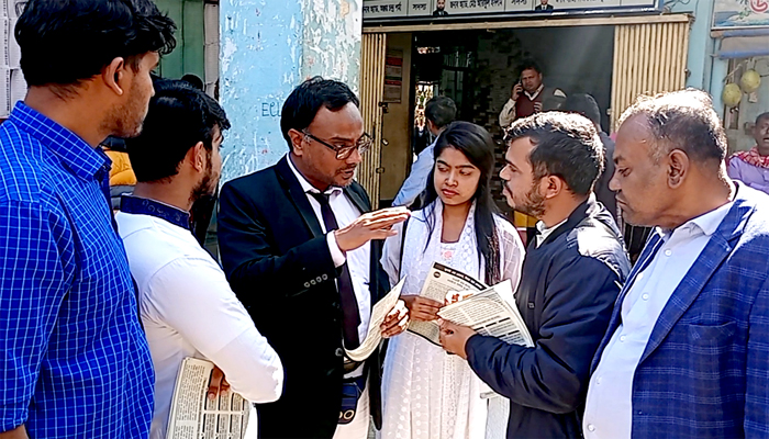 জুলাই বিপ্লবের ঘোষণাপত্রের দাবিতে ব্রাহ্মণবাড়িয়ায় লিফলেট বিতরণ