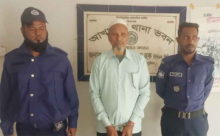 আখাউড়ায় আওয়ামী লীগ নেতা গ্রেফতার
