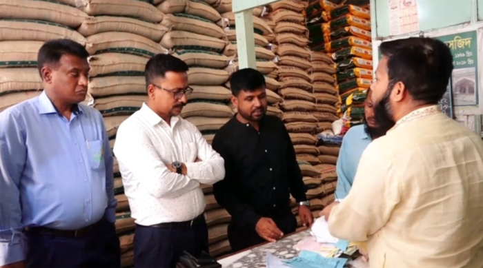 ব্রাহ্মণবাড়িয়ায় চালের বাজারে অভিযান