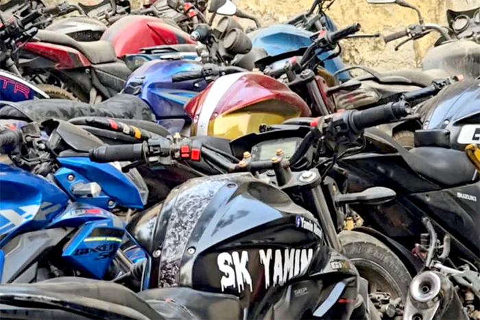 ব্রাহ্মণবাড়িয়ায় ১১ চোরাই মোটরসাইকেল উদ্ধার