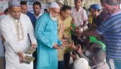 আখাউড়ায় গরিব অসহায় মানুষের মধ্যে ইফতার দিলেন কবির আহমেদ ভুইয়া