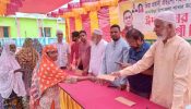আখাউড়ায় ২০০ গরিব পরিবারকে নগদ অর্থ দিলেন জিয়া প্রবাসী প্রত্যাশা সমাজকল্যাণ পরিষদ