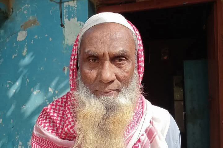 চলন্ত ট্রেনে অবসরপ্রাপ্ত সেনা সদস্যের মৃত্যু