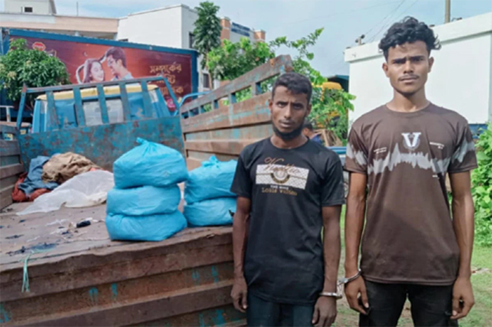 ব্রাহ্মণবাড়িয়ায় ১০ কেজি গাঁজাসহ গ্রেফতার ২