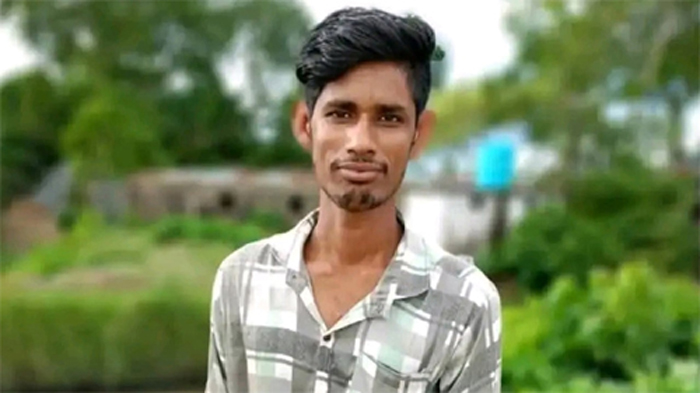 ব্রাহ্মণবাড়িয়ায় ঘরে স্ত্রী সন্তানকে আটকে রেখে বাহিরে কুপিয়ে যুবককে খুন