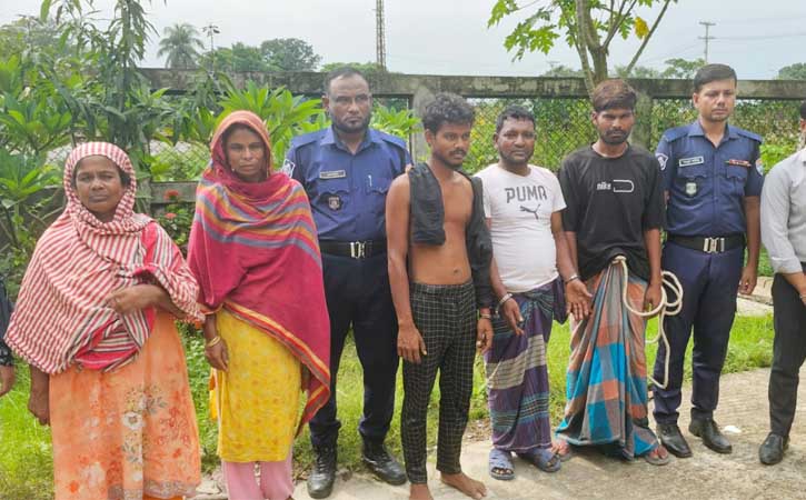 আখাউড়ায় ভ্রাম্যমাণ আদালতে দুই মহিলাসহ ৫ মাদকসেবীর কারাদণ্ড