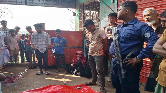 ব্রাহ্মণবাড়িয়ায় কেমিক্যাল ড্রামের বিস্ফোরণে কিশোর নিহত, আহত ১
