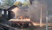 আখাউড়া পরিত্যক্ত গাড়িতে আগুন
