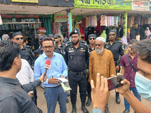 ব্রাহ্মণবাড়িয়ায় কাপড়ের দোকানে অভিযান, দুই প্রতিষ্ঠানকে জরিমানা