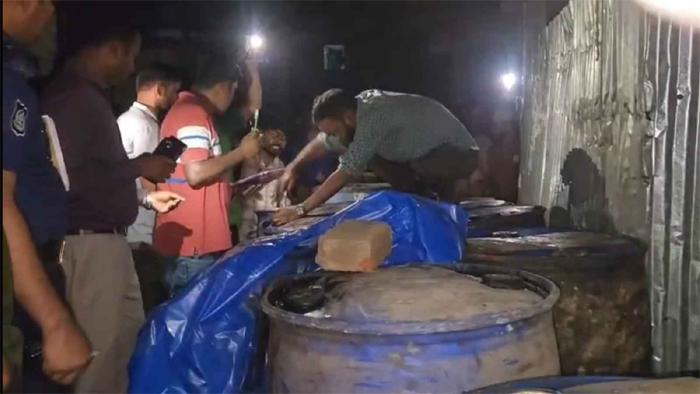 ব্রাহ্মণবাড়িয়ায় ৫০০০ লিটার জ্বালানি তেল জব্দ