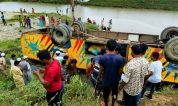 ব্রাহ্মণবাড়িয়ায় বাস খাদে পড়ে নিহত ৪, আহত অন্তত ১০