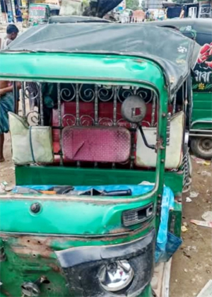 আখাউড়ায় আত্মীয়ের লাশ দেখতে যাওয়ার পথে ট্রাকের ধাক্কায় লাশ হলেন নিজেই