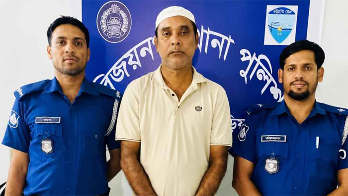 বিস্ফোরক ও সন্ত্রাসবিরোধী আইনের দুই মামলায় ব্রাহ্মণবাড়িয়ায় যুবলীগ নেতা গ্রেফতার