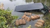 ব্রাহ্মণবাড়িয়ায় মাদকবাহী গাড়ি খাদে, ২৫২ কেজি গাঁজা উদ্ধার