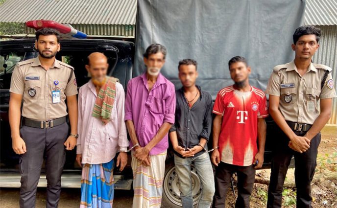ব্রাহ্মণবাড়িয়ায় ১৯০ গ্রাম গাঁজাসহ ৪ জন গ্রেপ্তার